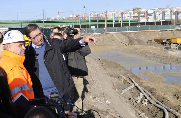 Премијер обишао радове Београда на води: Изградња торња за месец дана